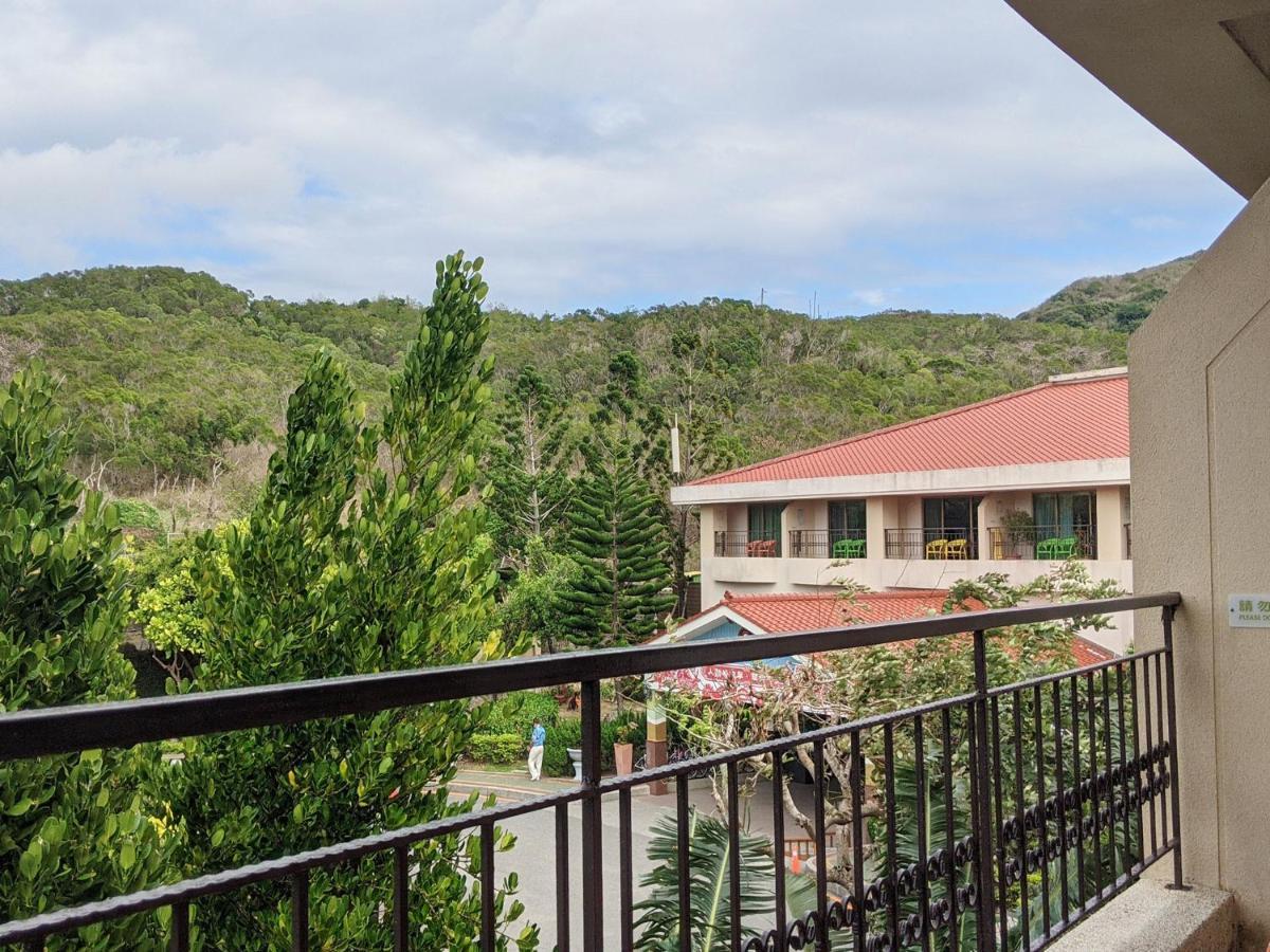 Howard Beach Resort Кэньдин Экстерьер фото View of the school from the 3rd floor